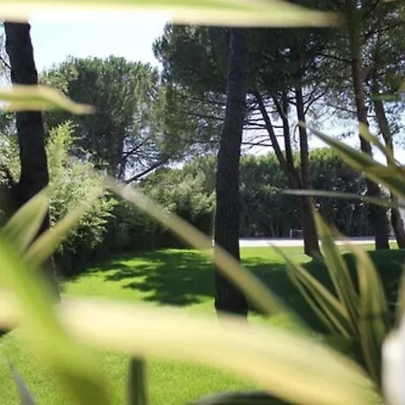 C Spacieuses 호텔 4*