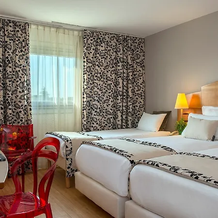 C Spacieuses Hotel 4*