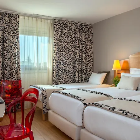 C Spacieuses 酒店 4*