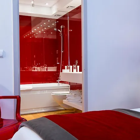 C Spacieuses 호텔 4*