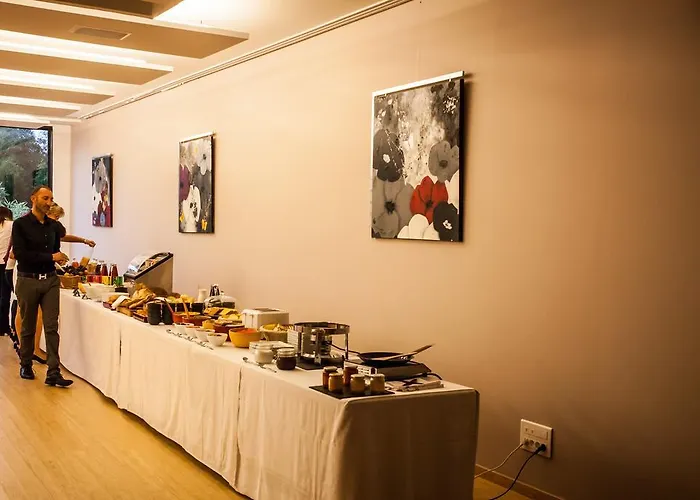 C Spacieuses Szálloda 4*